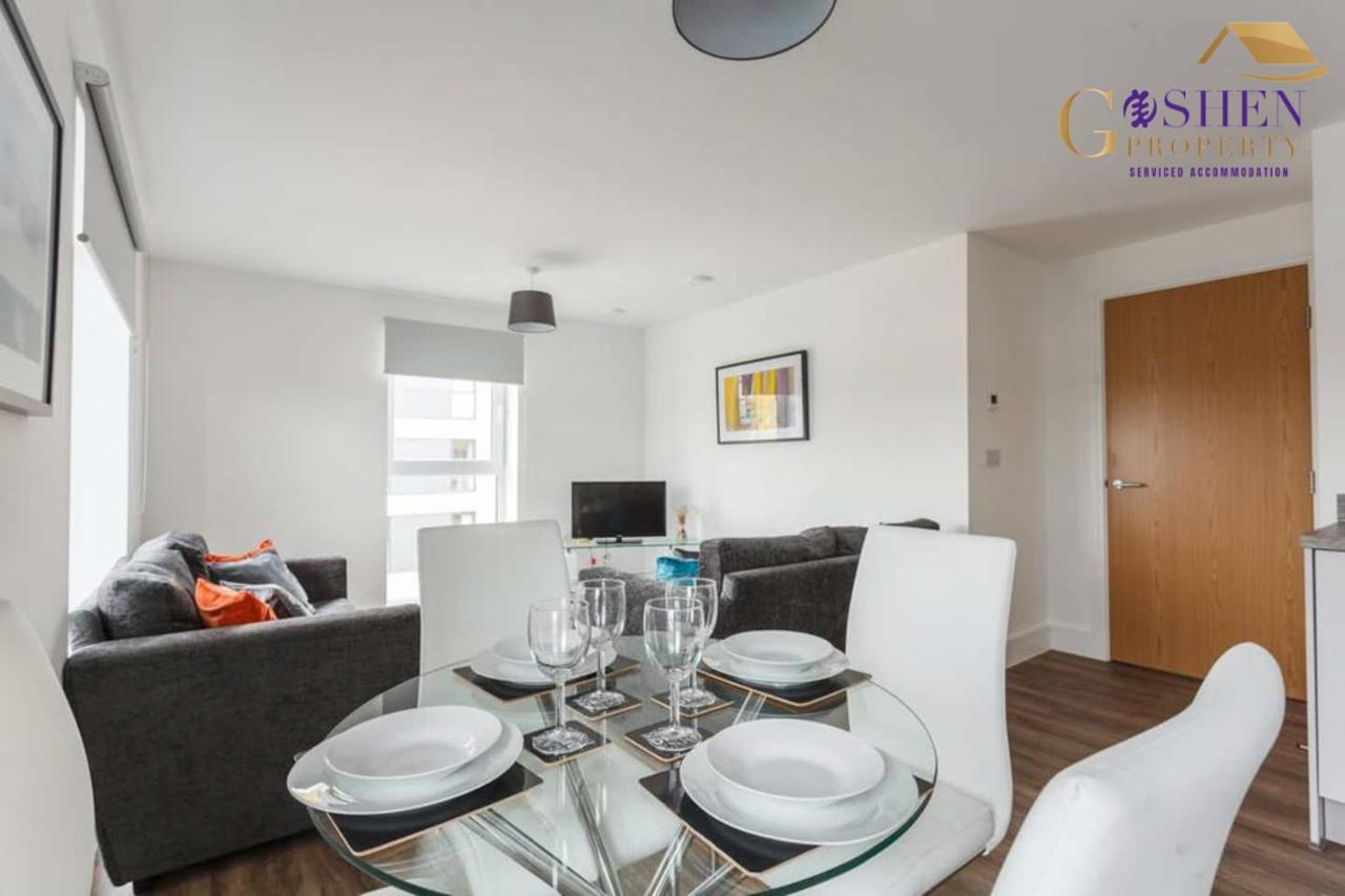 2 Bedroom Apartment Chapel Riverside At Goshen Property Serviced Accommodation Southampton, Free Wifi & Parking ภายนอก รูปภาพ