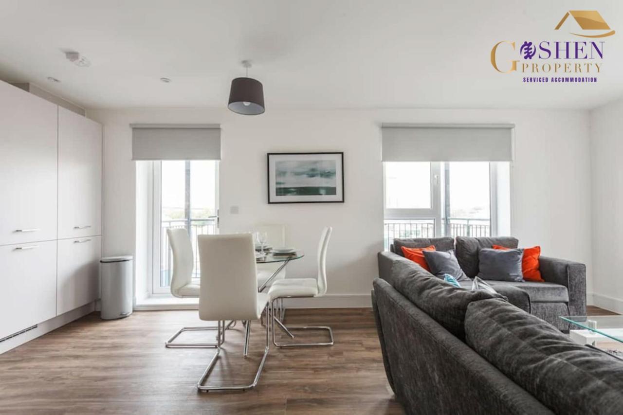 2 Bedroom Apartment Chapel Riverside At Goshen Property Serviced Accommodation Southampton, Free Wifi & Parking ภายนอก รูปภาพ